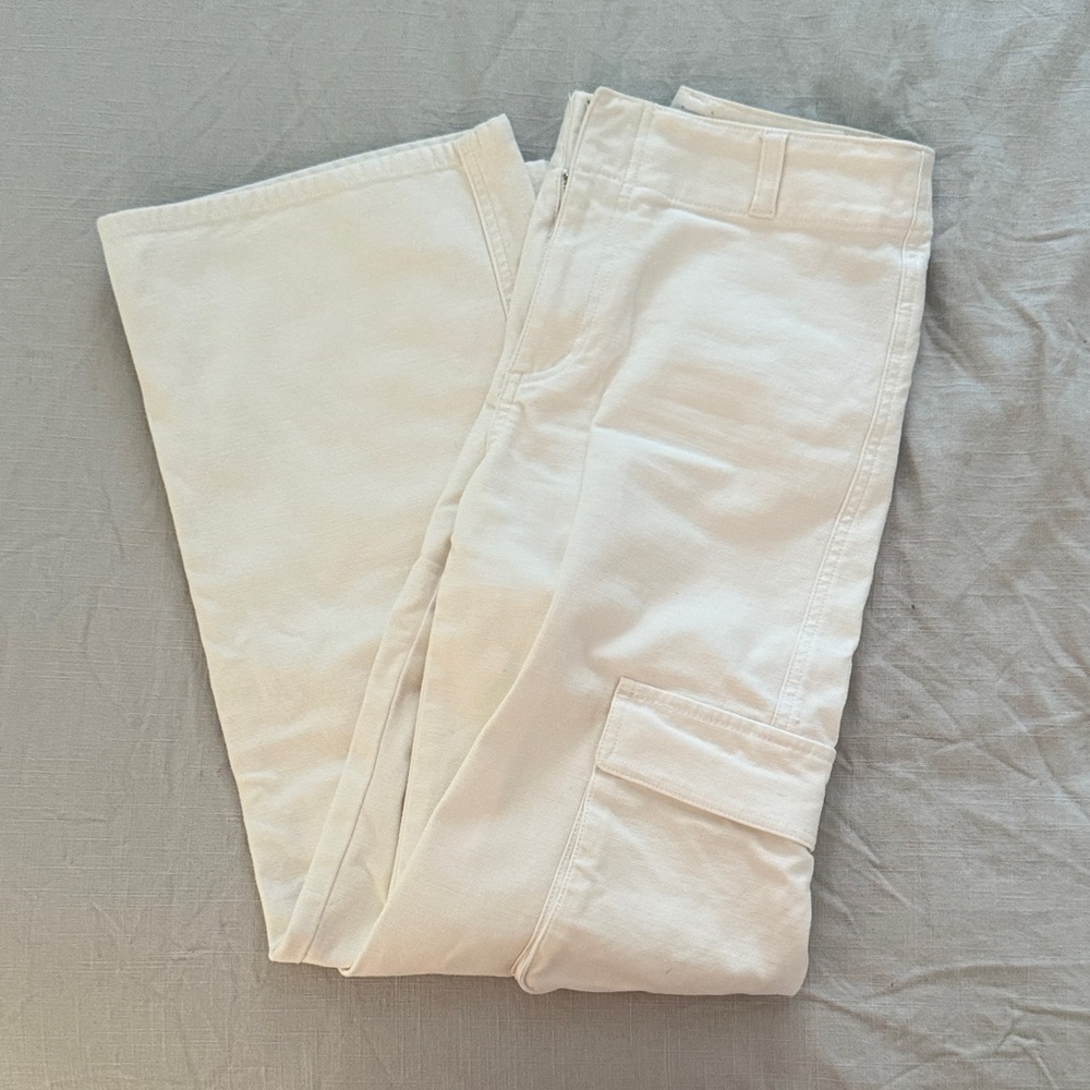 Aritzia TNA White Cargo Pants